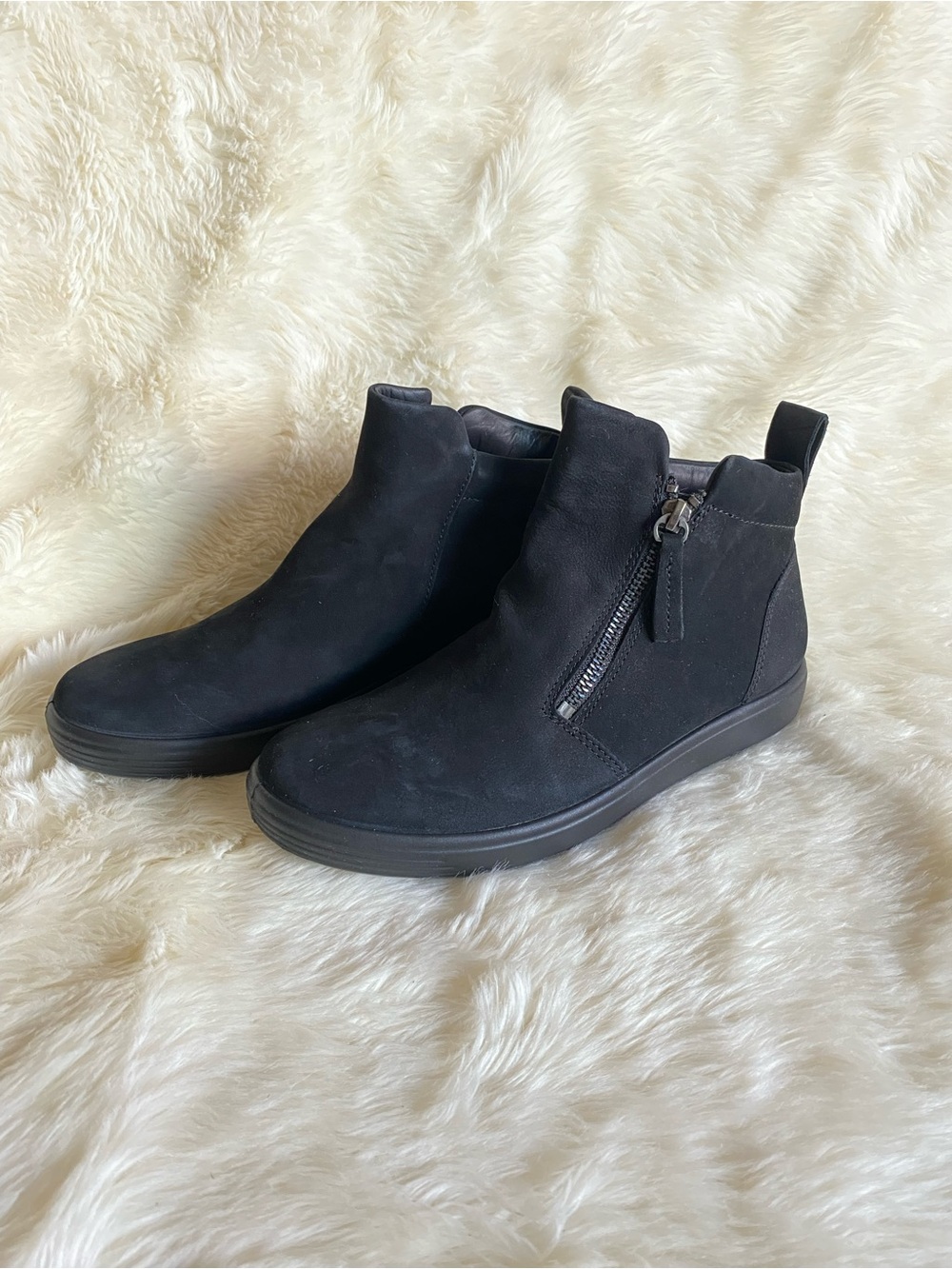 NIB! ECCO Women’s Soft 7 Zip Bootie Black Leather SZ US5-5.5/ EU36 Comfort Shoes